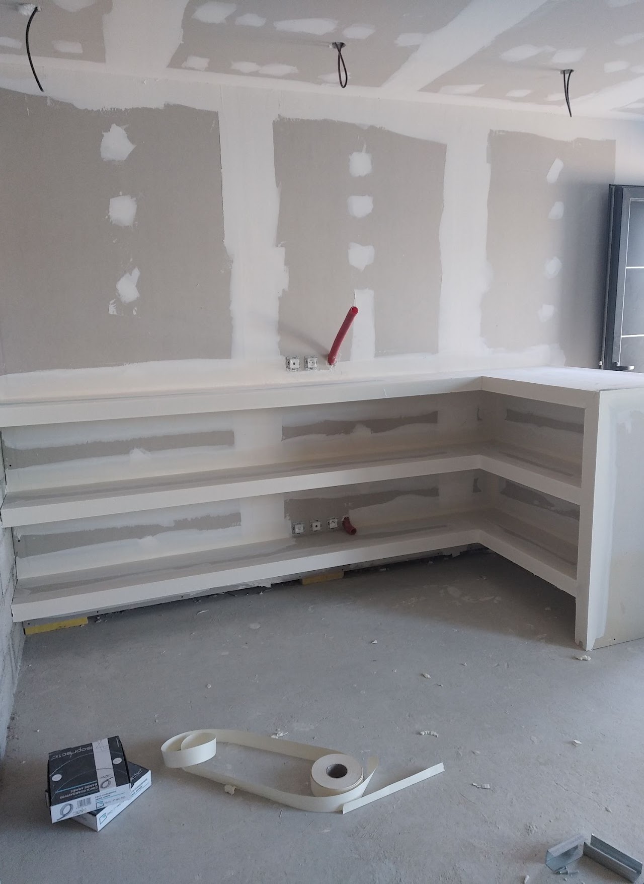 Réalisation 34 — plafonds, cloisons et aménagements en plaque de plâtre, Déco & Design (Pays de Nay, 64)